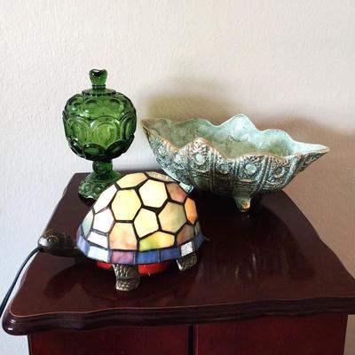 COLORFUL TURTLE LIGHT-VINTAGE DISH-GREEN CANDY DISH WITH LID