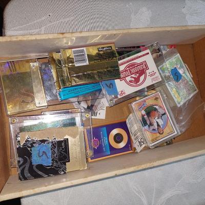 Sports  & Non sports cards lot