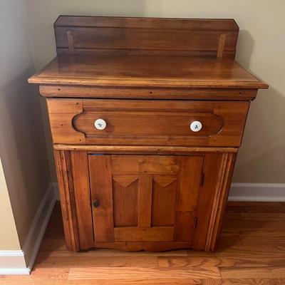 Primitive Style Wooden Washstand (LR-MG)