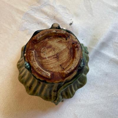 Frog planter pot