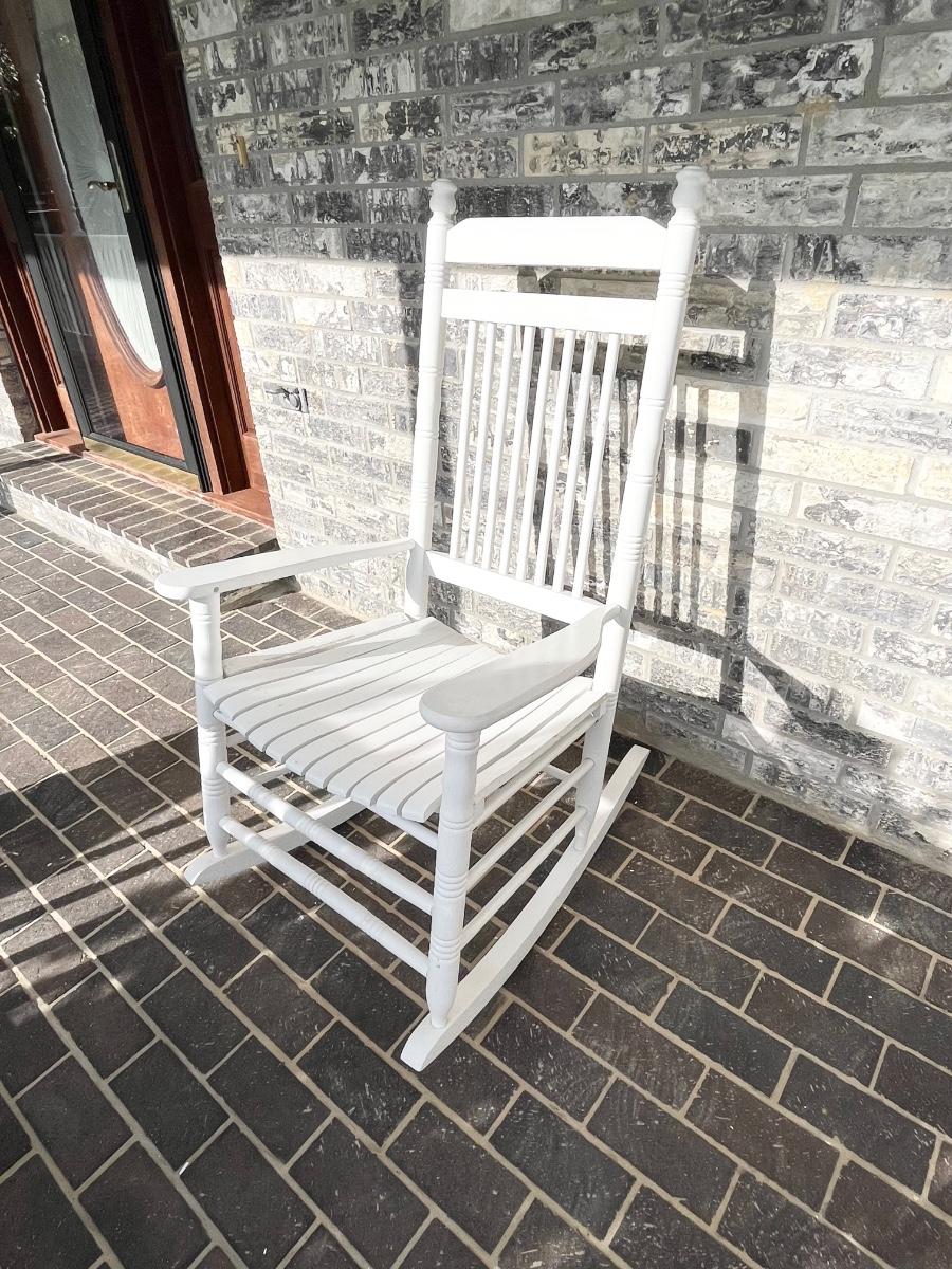THE CRACKER BARREL ROCKER Pair (2) White Wood Rocking Chairs
