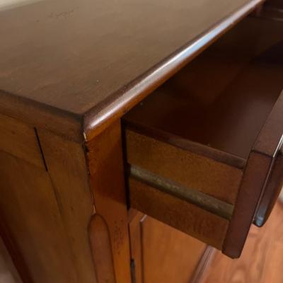 Dark Wood Sideboard Cabinet (LR-MG)