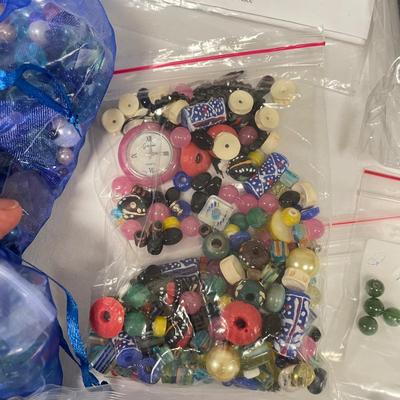 Craft Jewelry Supplies: Glass Beads, Tools, Clasps, Chains (SS)