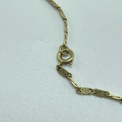 14K Gold with Carved Amethyst Pendant (B5-SS)