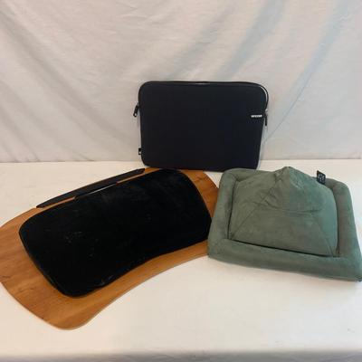 Laptop Cases, Levenger Lap Desk & Peeramid Bookrest (DR-HS)