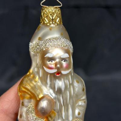 White and Gold Blown Glass Santa Claus St. Nick Christmas Holiday Tree Ornament