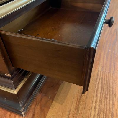 Habersham Lighted Display Case (LR-MG)