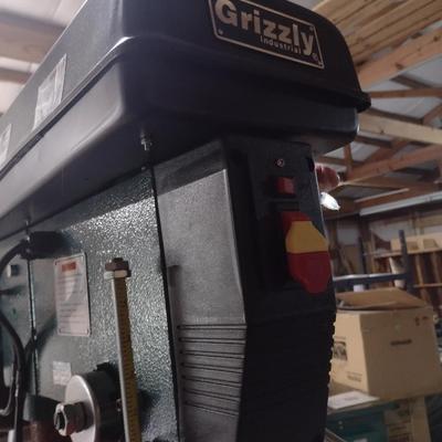 Grizzly Industrial, Inc. 12-Speed Heavy-Duty 20