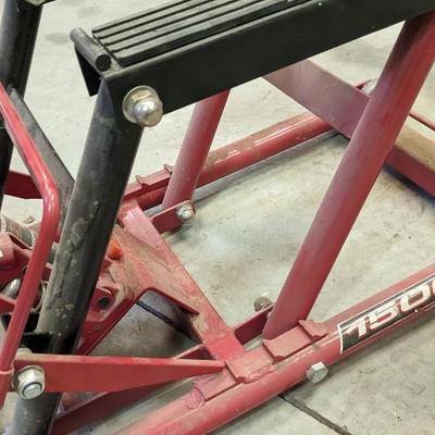 Powerbuilt 1500 lb Motorcycle/ATV Jack