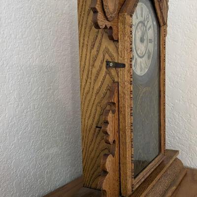 Antique E. Ingraham 8 Day Time & Strike Mantle/Parlor Clock