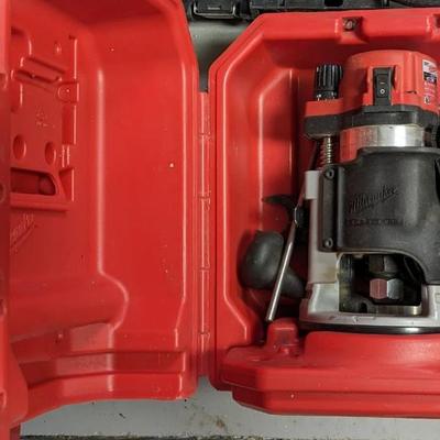 Milwaukee Heavy Duty Router in Case