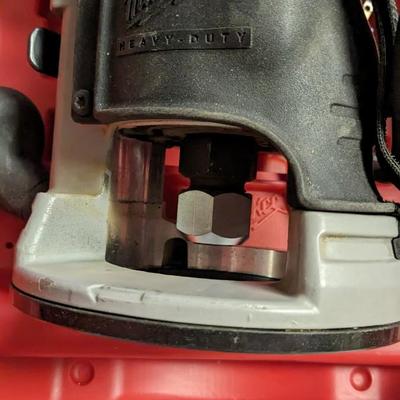 Milwaukee Heavy Duty Router in Case