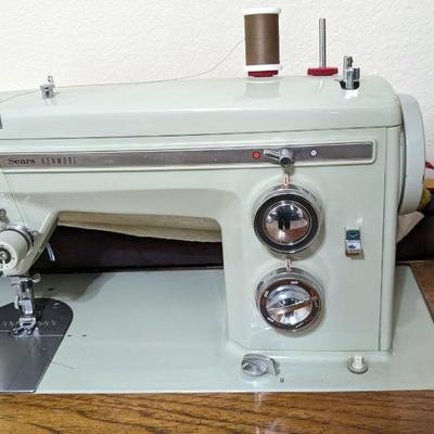 Sears Kenmore Sewing Machine in Table w/ Extras