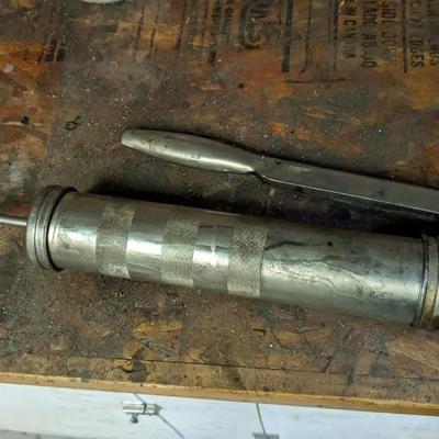 Grease Guns and Oilers