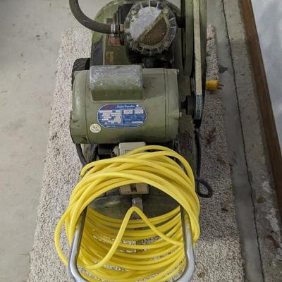 Montgomery Ward 100 PSI Air Compressor/Sprayer