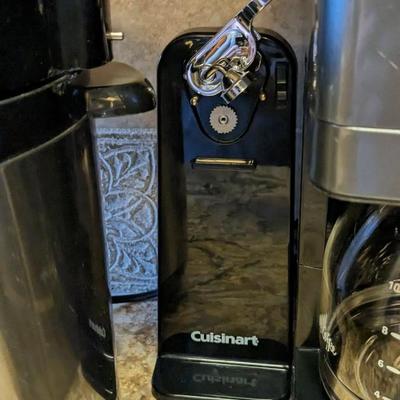 Small Kitchen Appliance Assortment