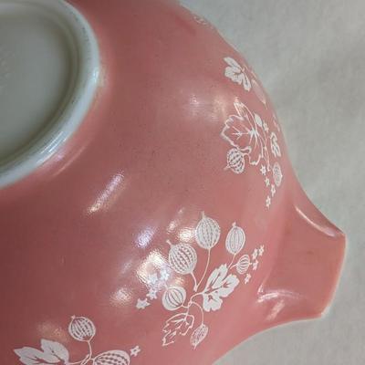 Pyrex Pink Gooseberry 444 Cinderella Mixing Bowl