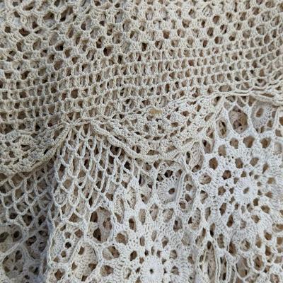 Lace Linens