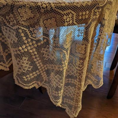 Lace Linens