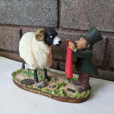 Decorative Figurines