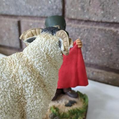 Decorative Figurines