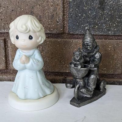 Decorative Figurines