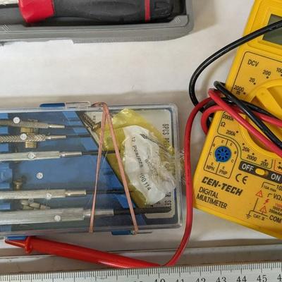 Eskimo Fan and Tool Assortment
