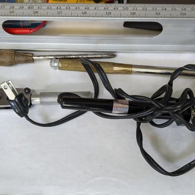 Eskimo Fan and Tool Assortment