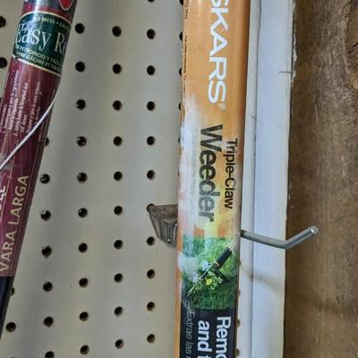 Ryobi Weed Trimmer. Toro Blower, McCullogh Chainsaw and More!