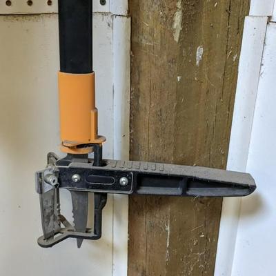 Ryobi Weed Trimmer. Toro Blower, McCullogh Chainsaw and More!