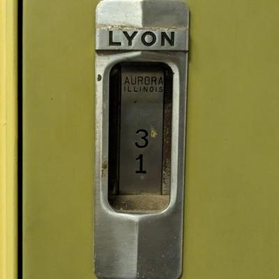 Lyon Vintage Locker