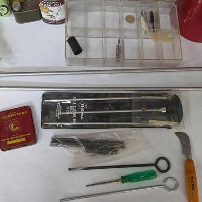 Gun Cleaning Pads, Solvents, and Kits