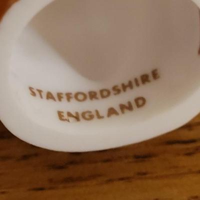 17: Antique Staffordshire Thimble Collection