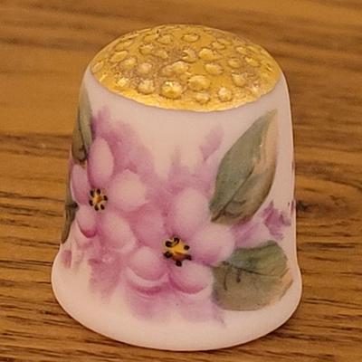 20: Handpainted China Thimbles and Printed Collector's Santa Thimble