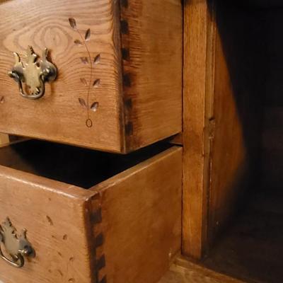 22: Antique Wash Stand with Flowers