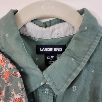 40: (2) Land's End Button Down Short Sleeve Shirts