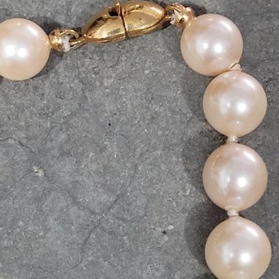 55: Monet Pearl Necklace with Box Clasps