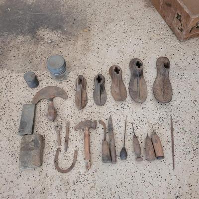Vintage Cobbler Tools (G-CE)