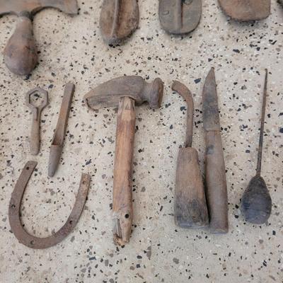 Vintage Cobbler Tools (G-CE)