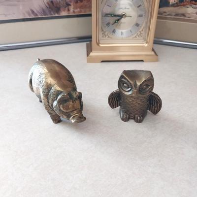 SMALL BRASS PIG AND OWL-LARGE CENT-VINTAGE GLASS ASHTRAY-MORE