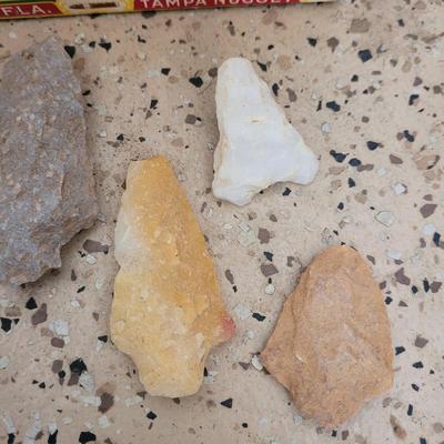 Collection of Arrowheads, Rocks and Minerals (G-CE)