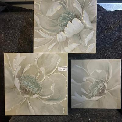 18" X 18" Beautiful Canvas Flower PIctures