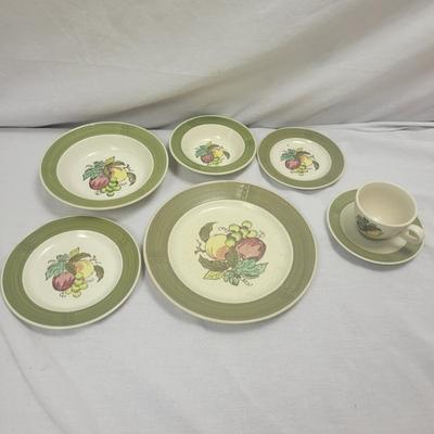 Poppytrail by Metlox "Provincial Fruit" Dishware (BLR-CE)