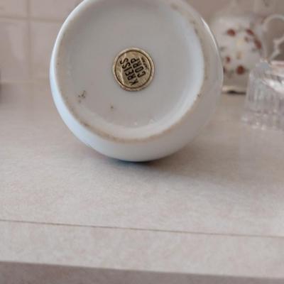 PORCELAIN COLLECTIBLES