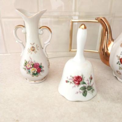 PORCELAIN COLLECTIBLES