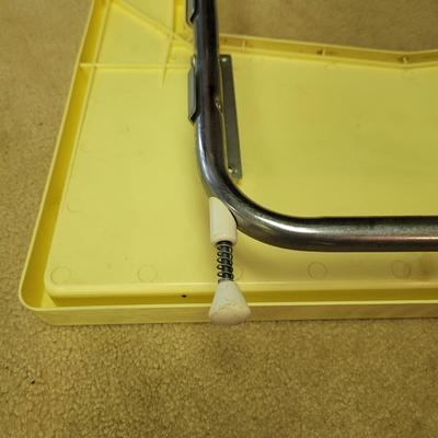 Vintage Floral High Chairs with Trays (BLR-CE)