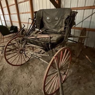 Antique Training Carriage plus Accessories