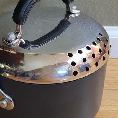 118: Circulon Strainer Pot
