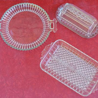 120: Glass Serving Dishes