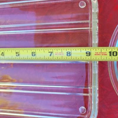 122: (2) Glass Serving Dishes